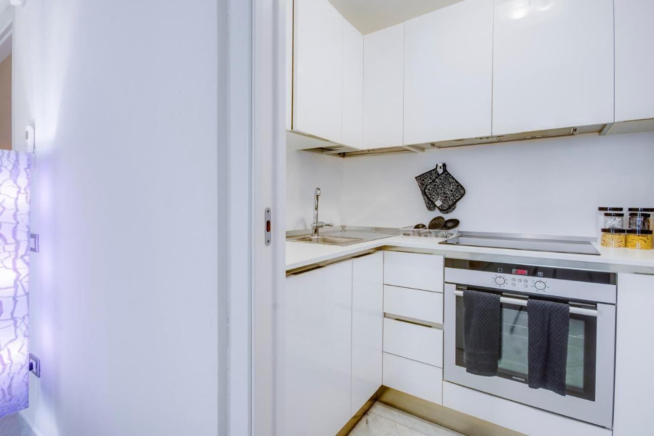 Right House - Characteristic Marina District Apartment Cagliari Bagian luar foto